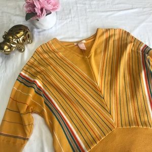 Tulle | Mustard yellow sweater